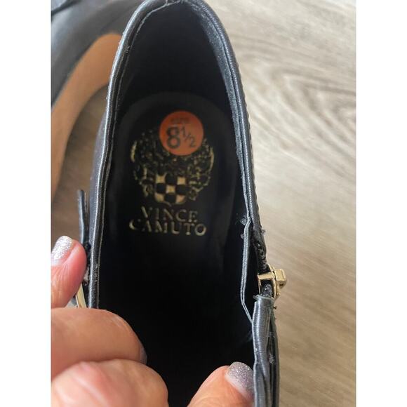 Vince Camuto Black Leather, Heel Booties, Side zip, Women's size 8.5 - Picture 8 of 9